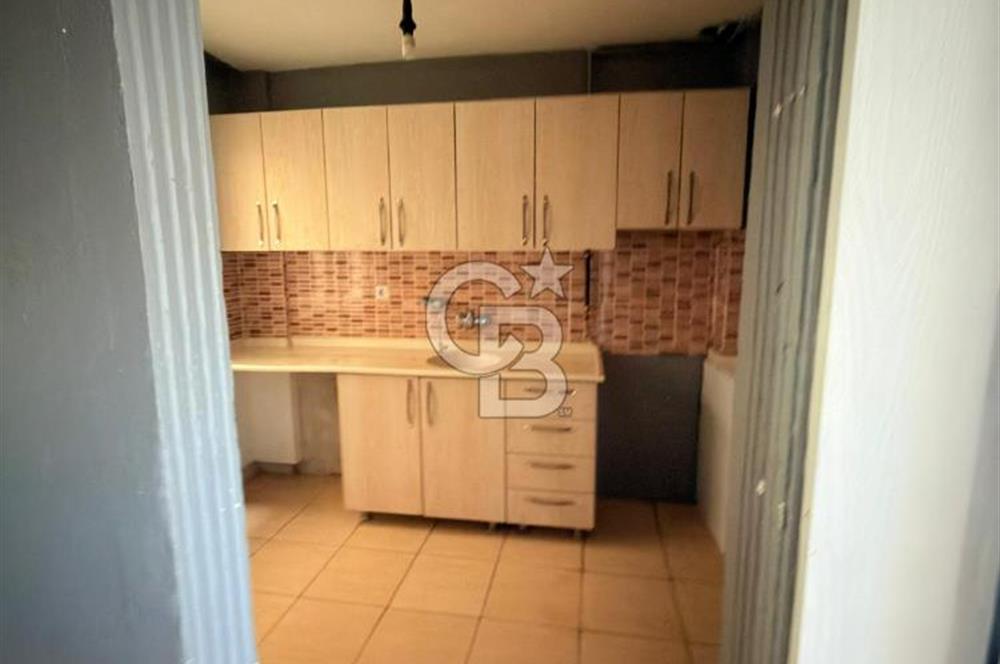 BORNOVA ATATÜRK MAHALLESİNDE KİRALIK DOĞALGAZLI 3+1 DAİRE