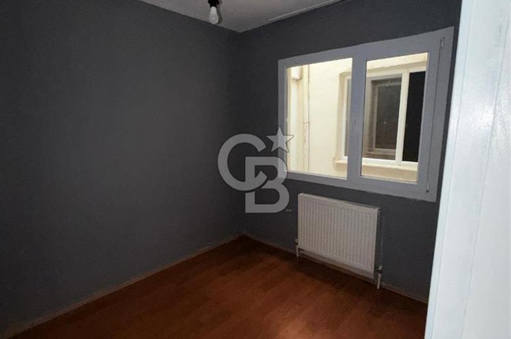 BORNOVA ATATÜRK MAHALLESİNDE KİRALIK DOĞALGAZLI 3+1 DAİRE