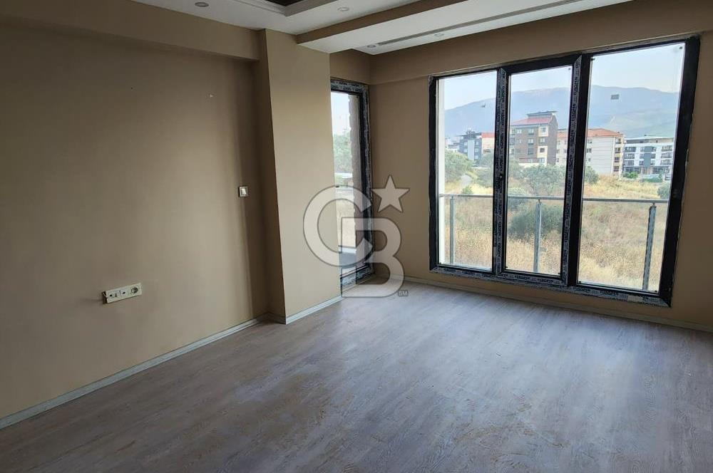 KEMALPAŞA ULUCAK'TA KULLANIŞLI 2+1 SATILIK SIFIR DAİRE