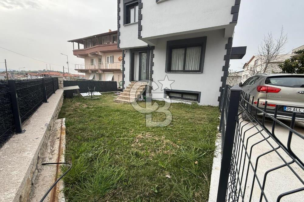 Urla da Satılık Bahçe Katı Daire
