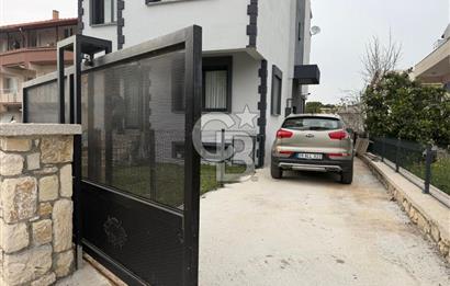 Urla da Satılık Bahçe Katı Daire