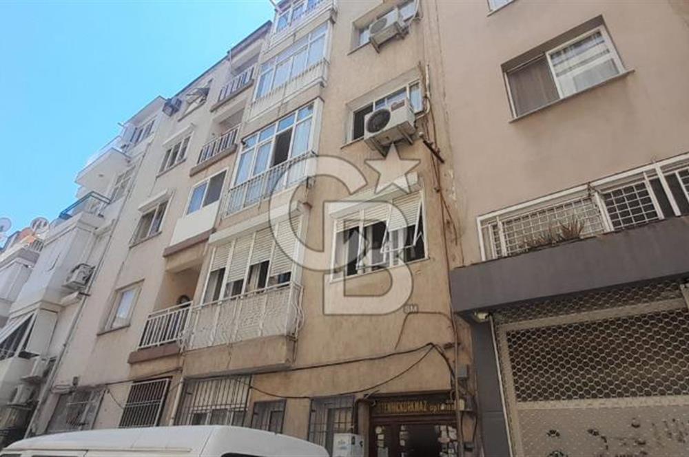 KARŞIYAKA TUNA MAHALLESİ'NDE MERKEZİ KONUMDA SATILIK 2+1 DAİRE