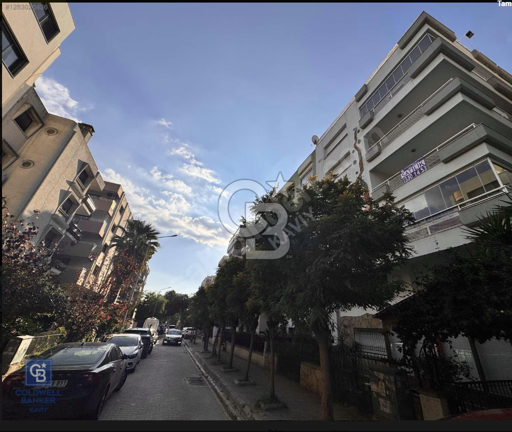 Bostanlı Akbank Sokağı İçerisinde Geniş Satılık 3+1 Daire