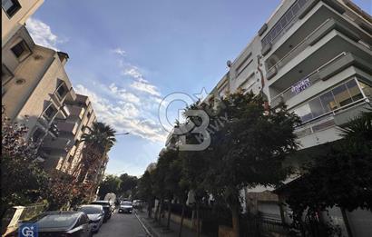 Bostanlı Akbank Sokağı İçerisinde Geniş Satılık 3+1 Daire