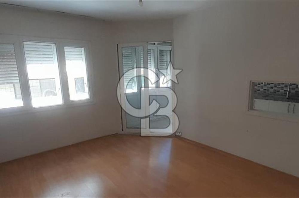 KARŞIYAKA TUNA MAHALLESİ'NDE MERKEZİ KONUMDA SATILIK 2+1 DAİRE