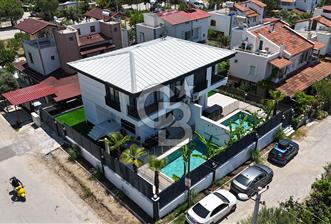 SEFERİHİSAR AKARCA HIDIRLIK MEVKİİNDE HAVUZLU, 3+1 SATILIK VİLLA - 1 - 360952