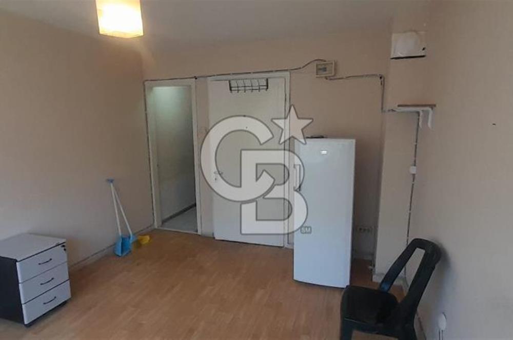 KARŞIYAKA ÇARŞI'NIN KALBİNDE KİRALIK BÜRO