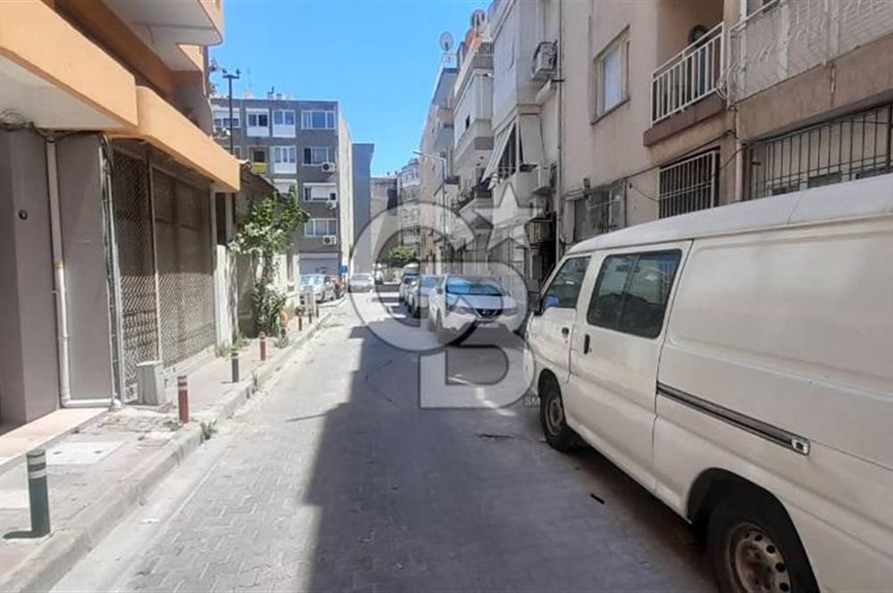 KARŞIYAKA TUNA MAHALLESİ'NDE MERKEZİ KONUMDA SATILIK 2+1 DAİRE