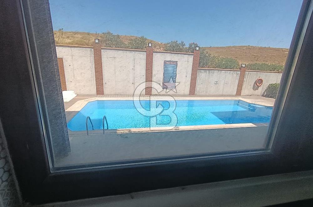 Colakibrahim mah.Emsalsiz genişlikte havuz manzaralı 1+1