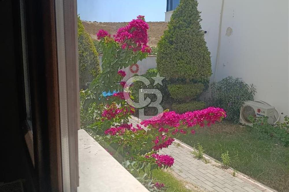Colakibrahim mah.Emsalsiz genişlikte havuz manzaralı 1+1