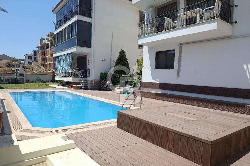 Colakibrahim mah.Emsalsiz genişlikte havuz manzaralı 1+1