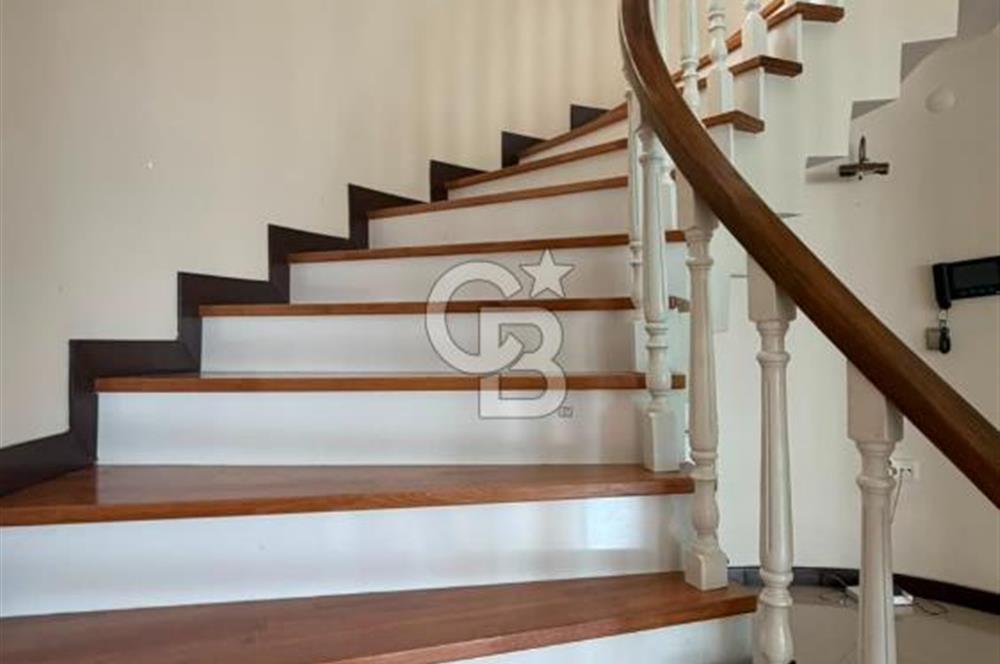 GÖLBAŞI KARŞIYAKA GÖL MANZARALI 5+2 HAVUZLU KİRALIK VİLLA