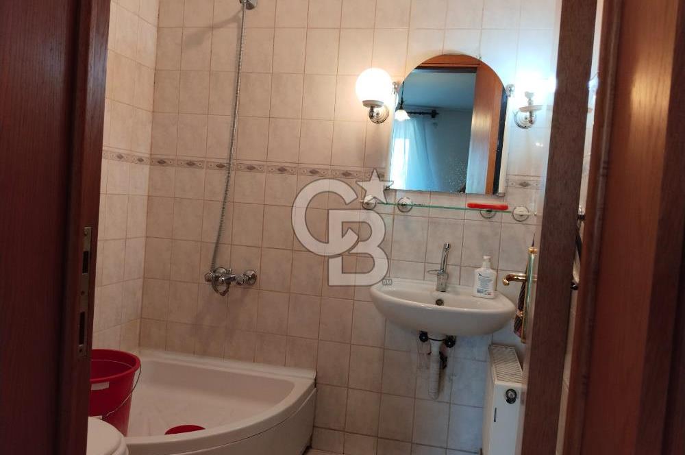 YENİ BATI SİTESİ PEYZAJ CEPHE GENİŞ FERAH ARAKAT OTOPARKLI 4+1