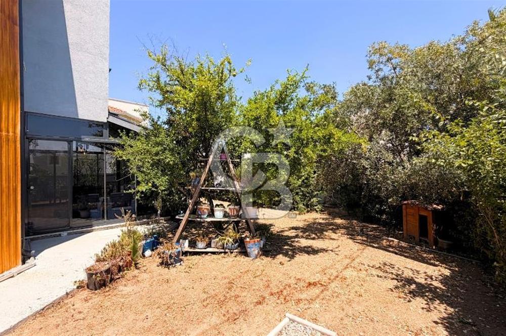 CUNDA ADASI’NDA DENİZE 100 METRE | 700 m² ARSADA ÖZEL YAPIM BAHÇELİ MÜSTAKİL VİLLA