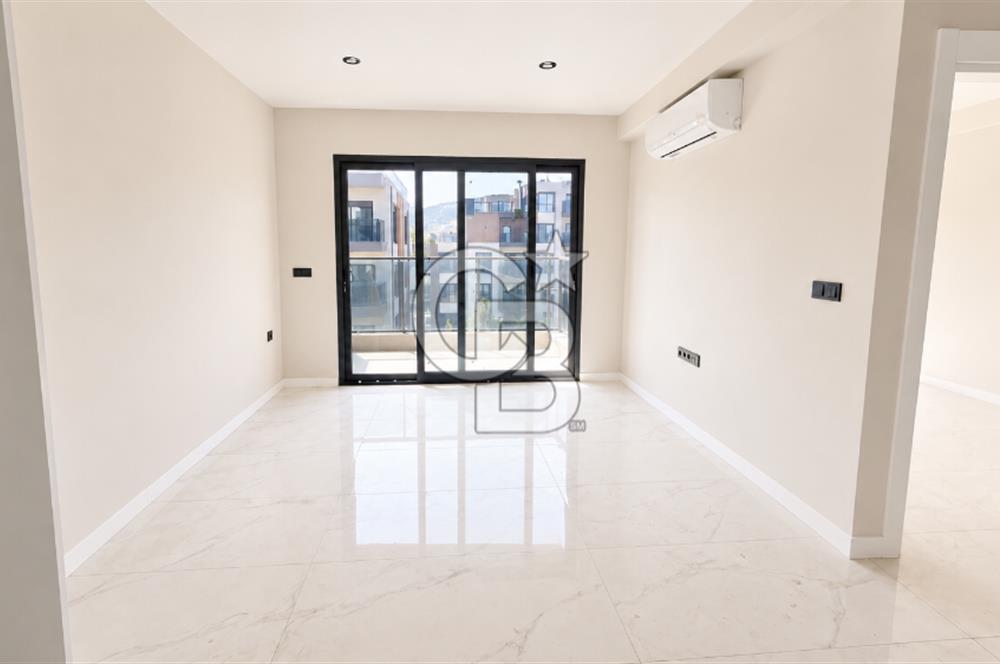 Dikili Çandarlı'da Site İçinde Satılık 1+1 Daire