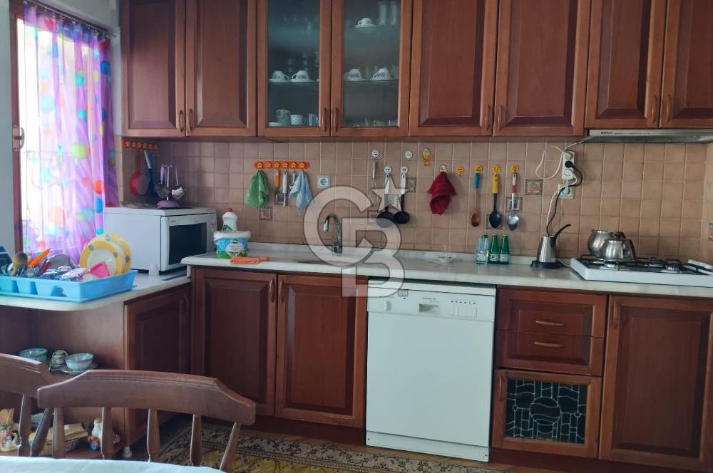 YENİ BATI SİTESİ PEYZAJ CEPHE GENİŞ FERAH ARAKAT OTOPARKLI 4+1