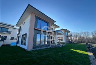 BAŞİSKELE DAMLARDA SİTE İÇİ HAVUZLU MÜSTAKİL 5+1 KİRALIK VİLLA - 1 - 361057