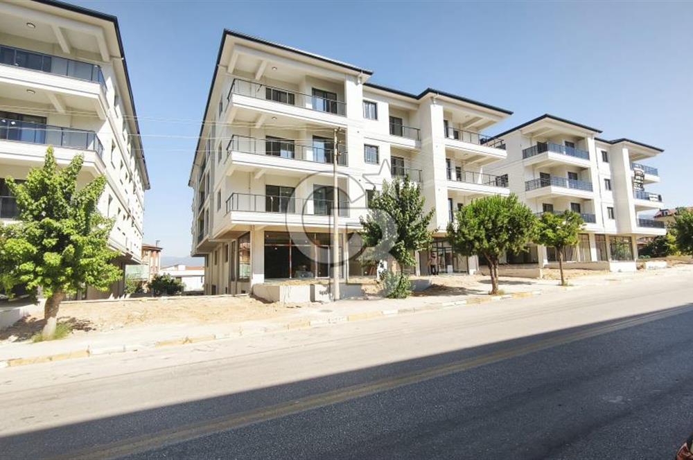 Denizli Gümüşçay'da Ana Cadde Üzeri 280 m² Kiralık Dükkan