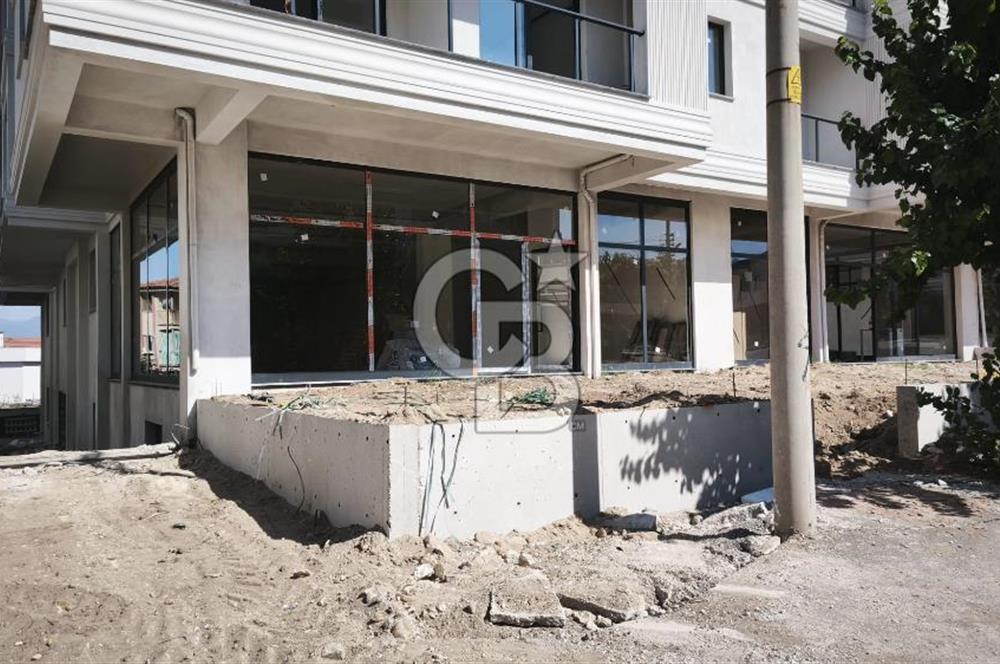 Denizli Gümüşçay'da Ana Cadde Üzeri 280 m² Kiralık Dükkan
