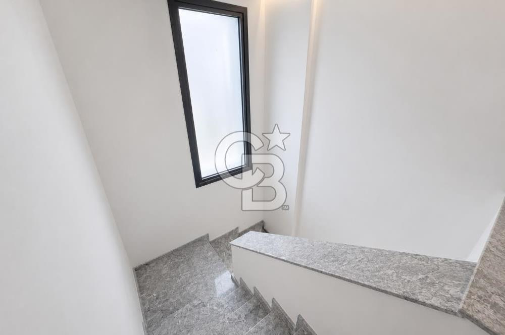 ÇEŞME REİSDERE MÜSTAKİL ÖZEL HAVUZLU 3+1 DUBLEKS SATILIK VİLLA