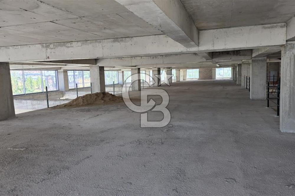 Yeşilova'da 300 m² Kiralık Dükkân