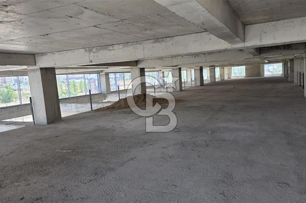 Yeşilova'da 300 m² Kiralık Dükkân