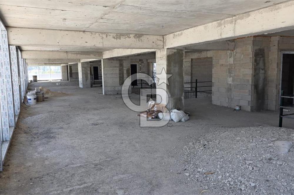 Yeşilova'da 300 m² Kiralık Dükkân