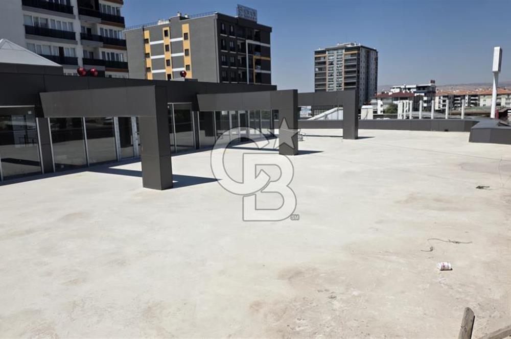 Yeşilova'da 300 m² Kiralık Dükkân