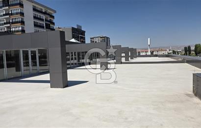 Yeşilova'da 300 m² Kiralık Dükkân