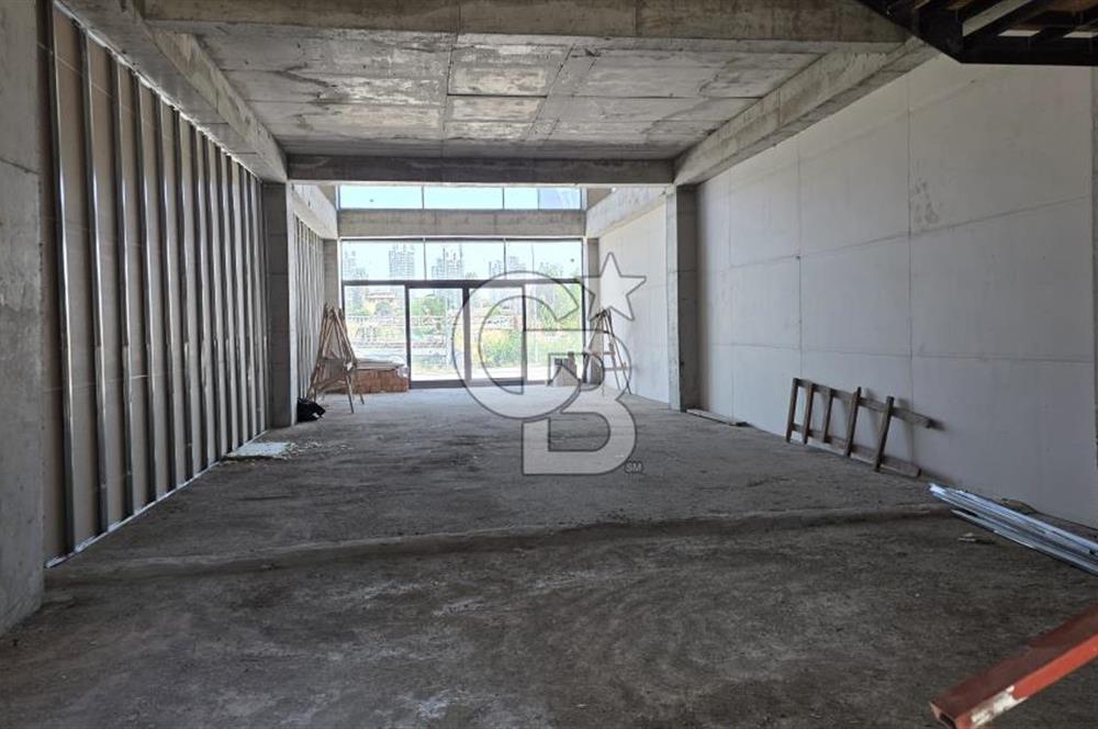 Yeşilova'da 300 m² Kiralık Dükkân