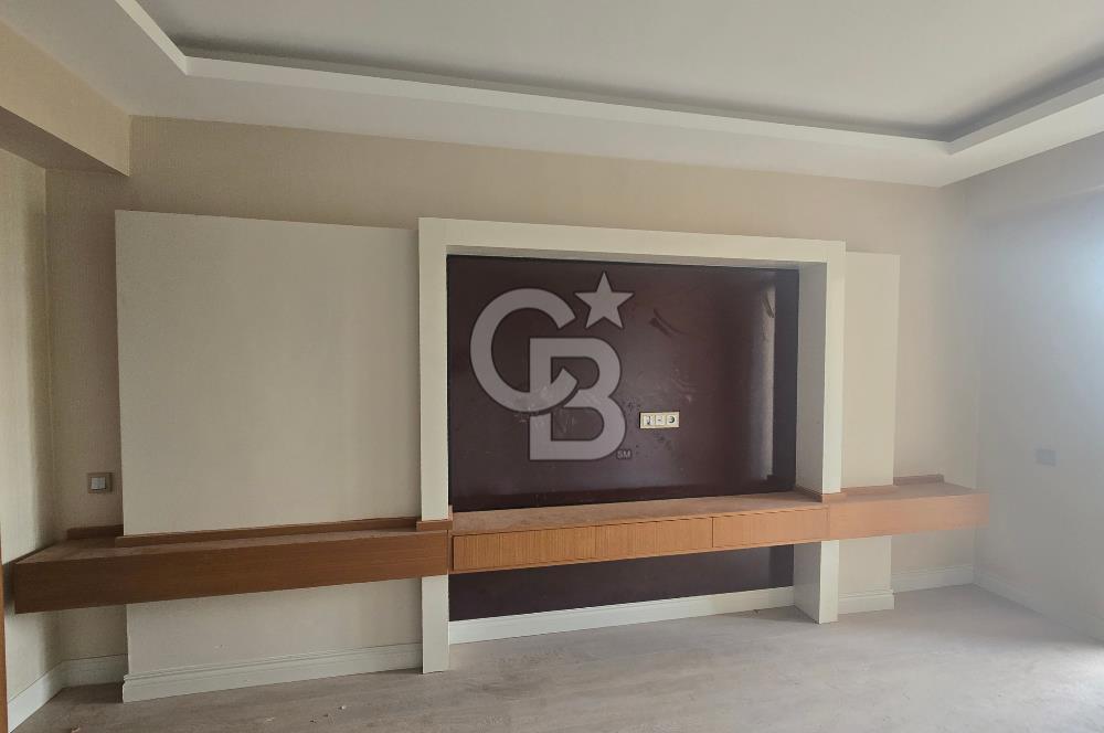 COLDWELL BANKER'DAN SARA SUİT'TE 4+1 SATILIK LÜKS DAİRE