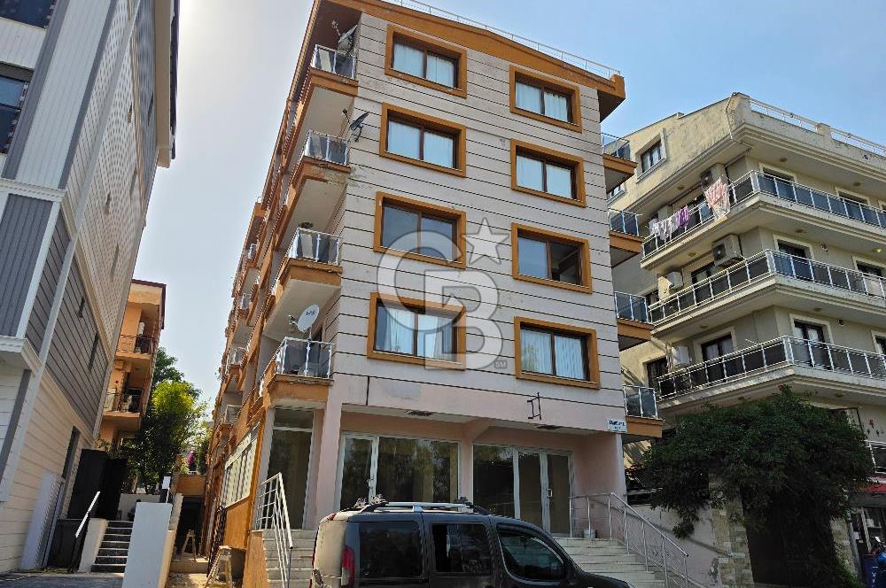 Kuşadası Camiatik'te Deniz Manzaralı 3+1 Çatı Dubleks