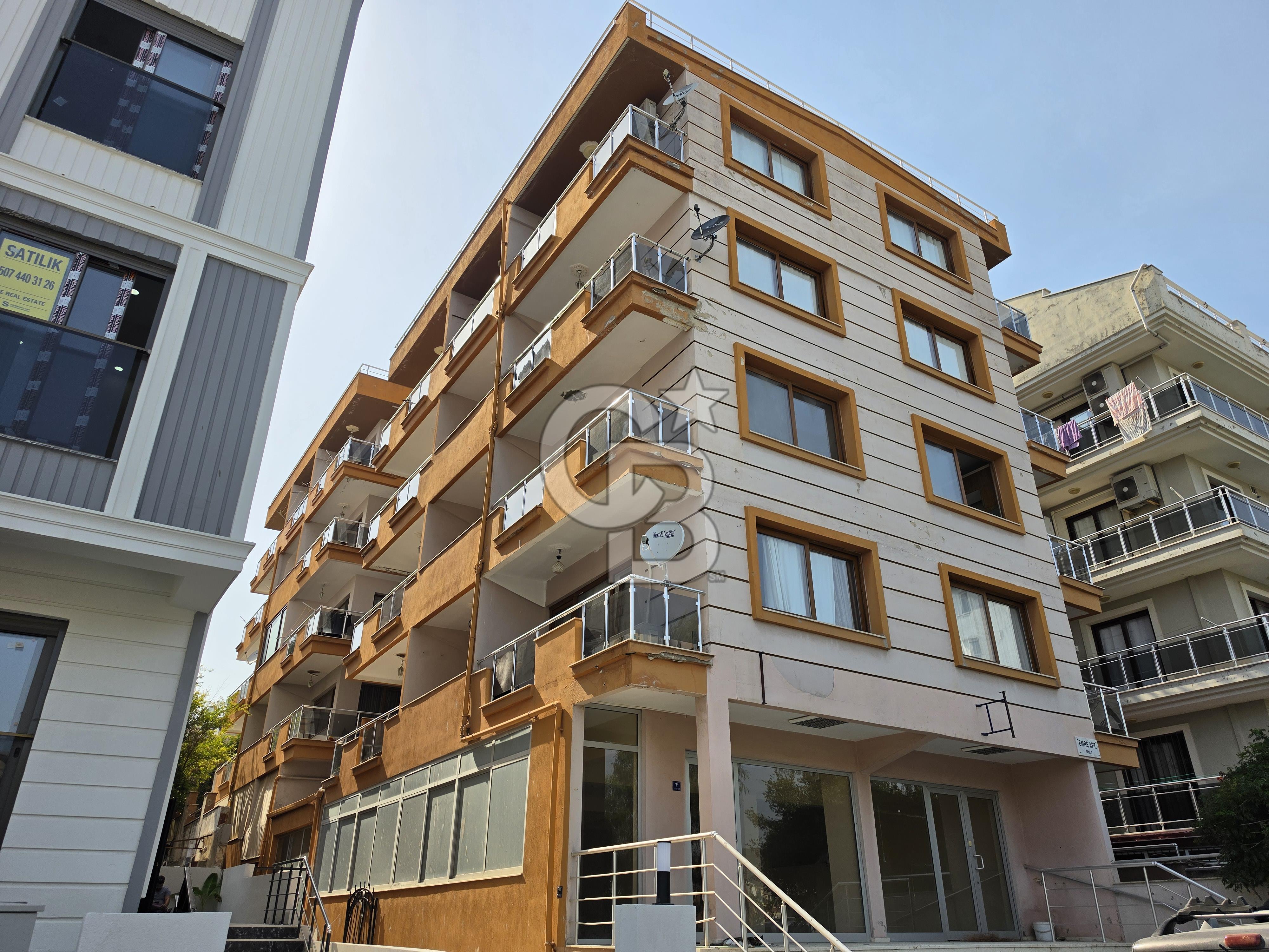 Kuşadası Camiatik'te Deniz Manzaralı 3+1 Çatı Dubleks