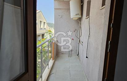Kuşadası Camiatik'te Deniz Manzaralı 3+1 Çatı Dubleks