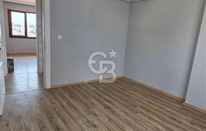 Kuşadası Camiatik'te Deniz Manzaralı 3+1 Çatı Dubleks