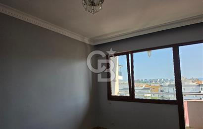 Kuşadası Camiatik'te Deniz Manzaralı 3+1 Çatı Dubleks