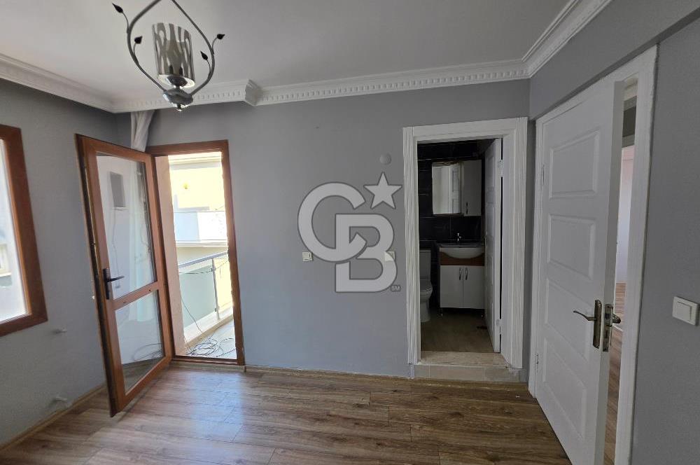 Kuşadası Camiatik'te Deniz Manzaralı 3+1 Çatı Dubleks