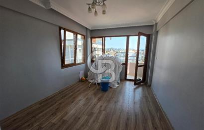 Kuşadası Camiatik'te Deniz Manzaralı 3+1 Çatı Dubleks