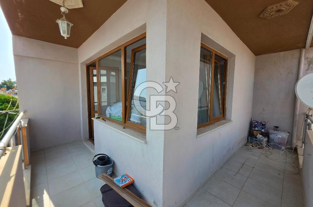 Kuşadası Camiatik'te Deniz Manzaralı 3+1 Çatı Dubleks