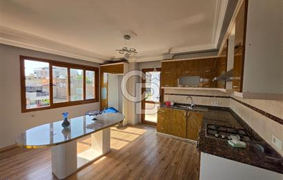 Kuşadası Camiatik'te Deniz Manzaralı 3+1 Çatı Dubleks