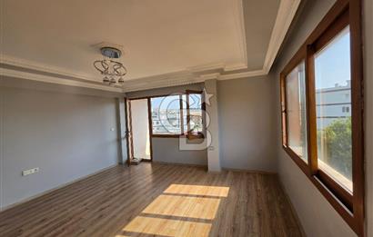 Kuşadası Camiatik'te Deniz Manzaralı 3+1 Çatı Dubleks