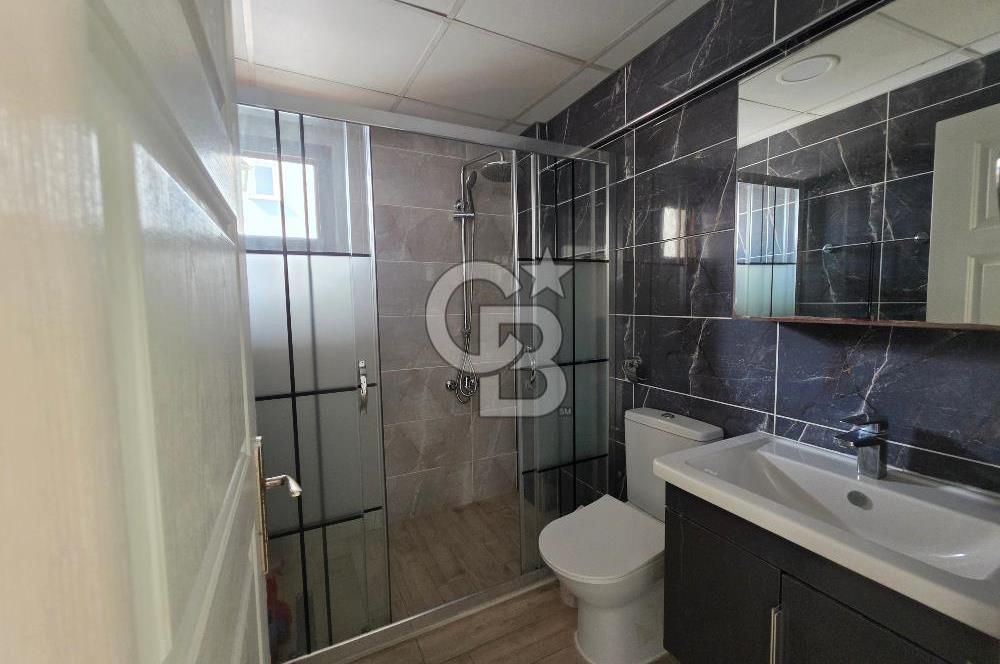 Kuşadası Camiatik'te Deniz Manzaralı 3+1 Çatı Dubleks