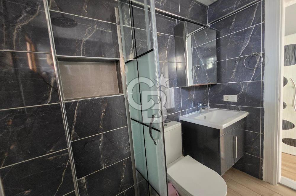 Kuşadası Camiatik'te Deniz Manzaralı 3+1 Çatı Dubleks