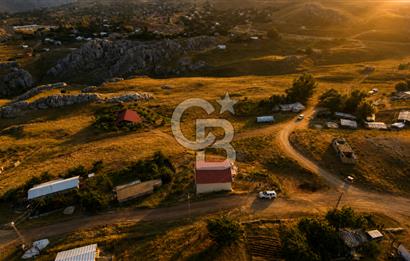Konyaaltı / Çağlarca Feslikan Yaylası'nda Satılık Konut İmarlı 366 m² Arsa (Prefabrik EV)