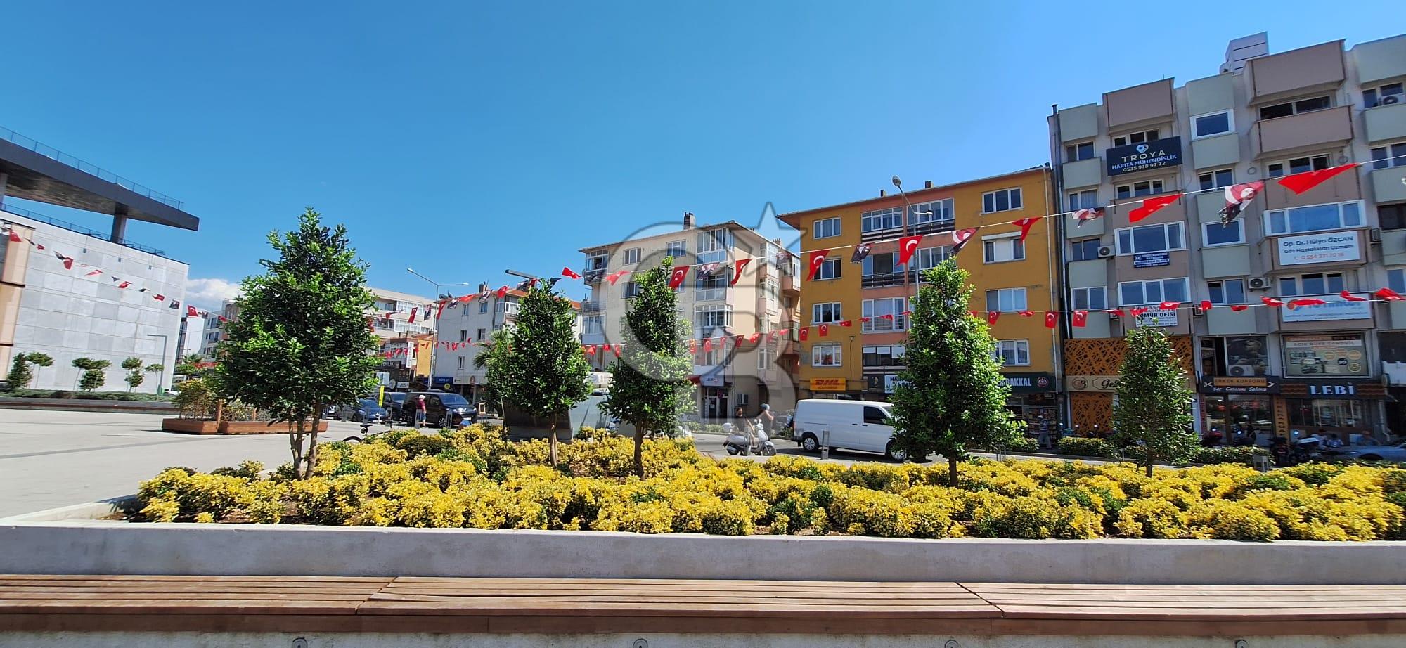 ÇANAKKALE DEMİRCİOĞLUNDA KOMPLE TADİLATLI ARAKAT 2+1 SATILIK DAİRE