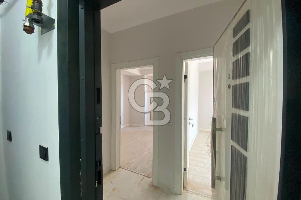 Gömeç Atatürk Caddesi Üzerinde Satılık 1+1 Asansörlü Daire