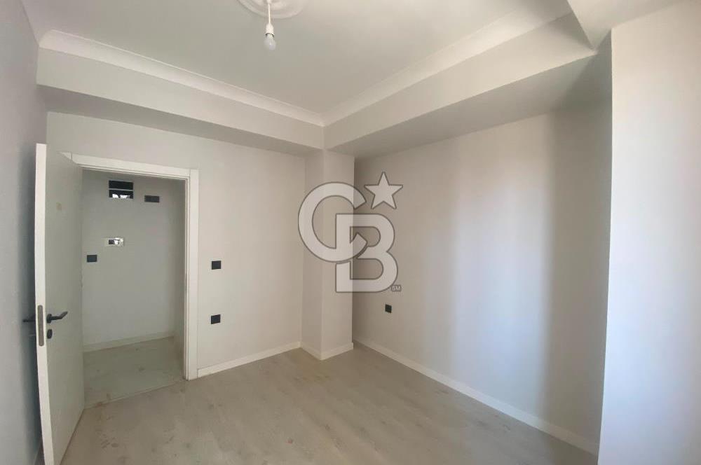 Gömeç Atatürk Caddesi Üzerinde Satılık 1+1 Asansörlü Daire