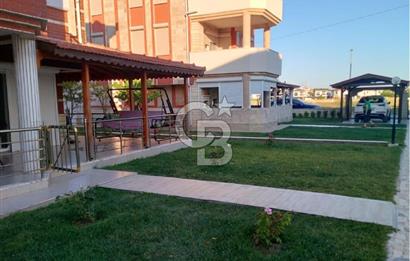 ALTINOVA'DA DENİZE SIFIR KONUMDA 6+1 TRİPLEKS VİLLA