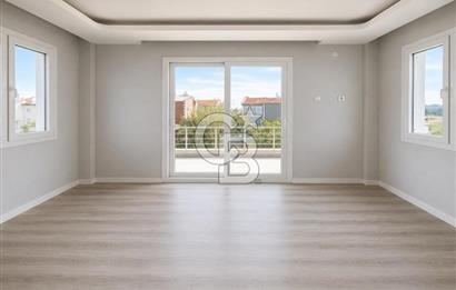 Ayvalık Altınova'da Geniş Bahçeli Müstakil Satılık 2+1 Villa