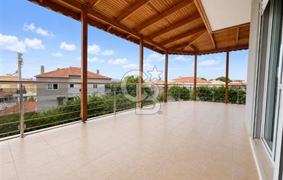 ÇEŞME ÇİFTLİKKÖYDE KÖŞE PARSELDE ÖZEL HAVUZLU MÜSTAKİL VİLLA